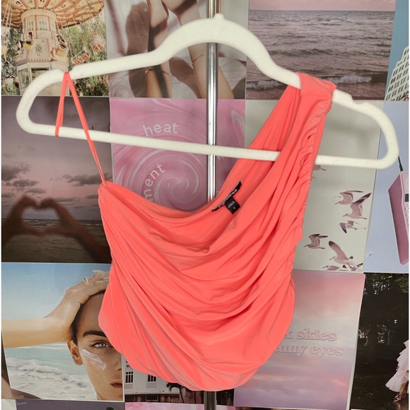 Express size small Coral one-armed crop top with rushed sides. Thick material - Picture 6 of 6
